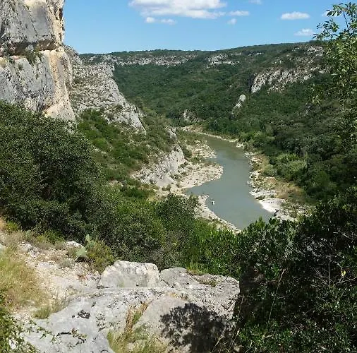 לינה וארוחת בוקר Jabadao 3*